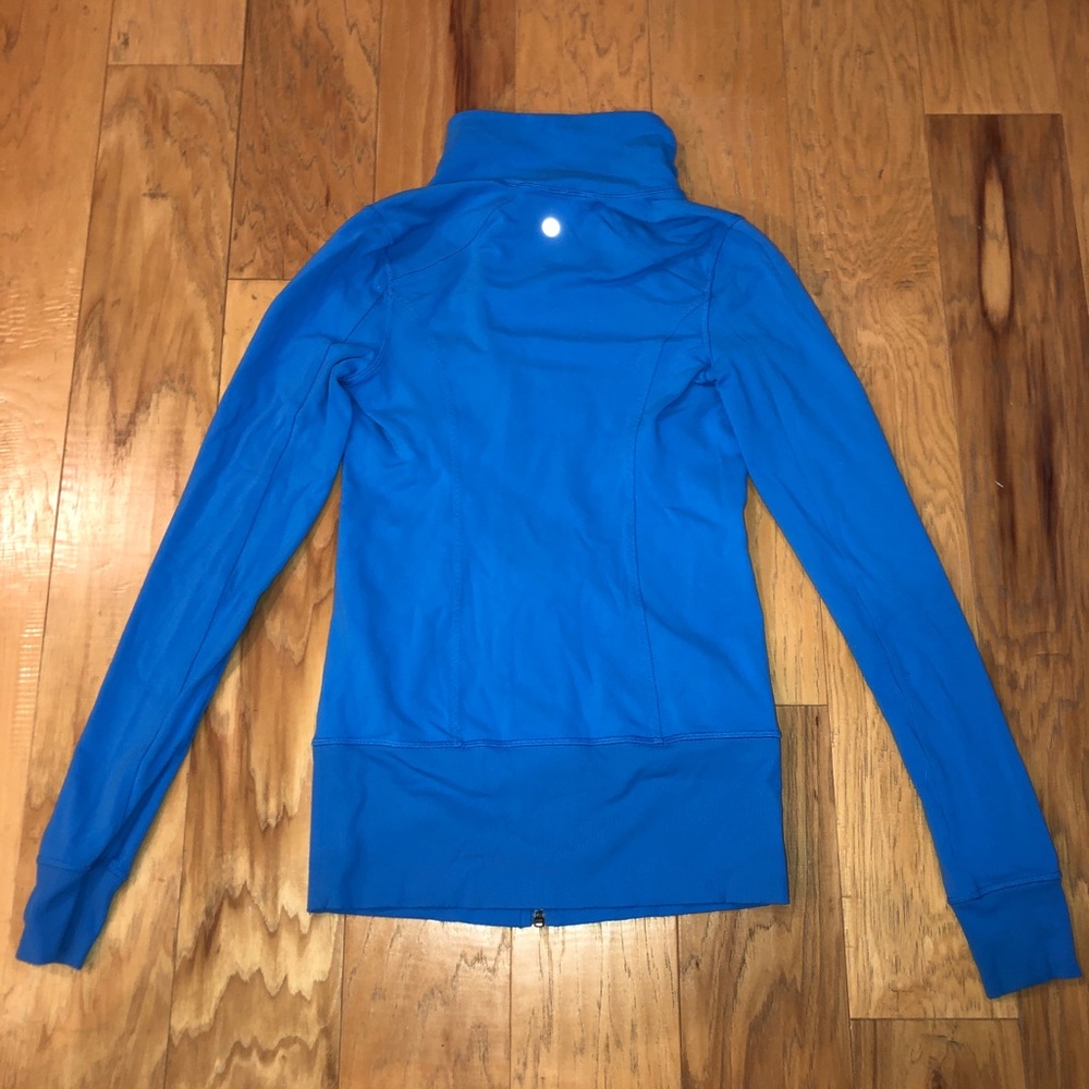 Lulu Lemon Jacket - Picture 2 of 2